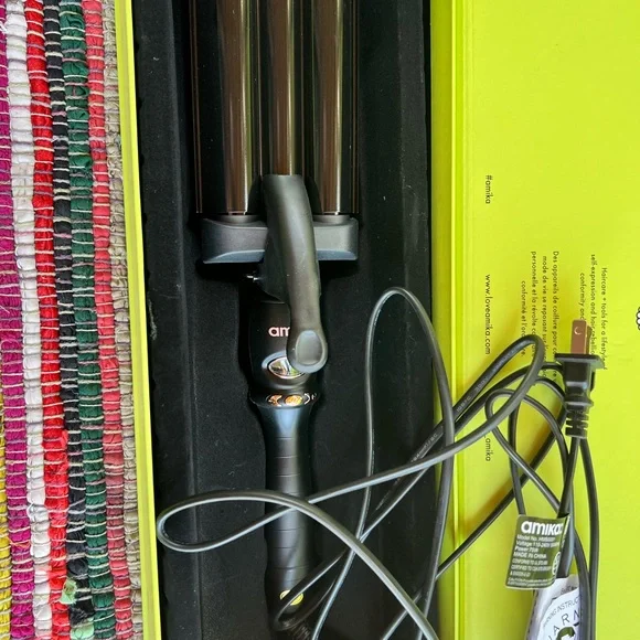 Amika High Tide Waver - Picture 3 of 7